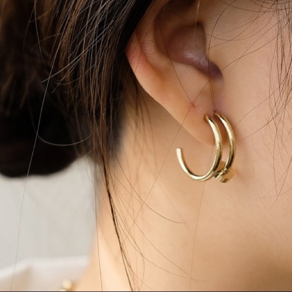 Nail Zirconia Hoop Earrings | Gold Plated Stainless Steel - Picture 4 of 5